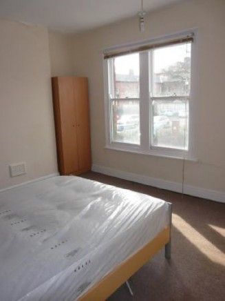 1 Bed - 4 Bed Uphill Student House For 2019/20 - Photo 3