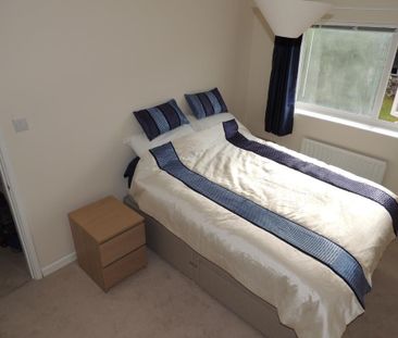 2 bedroom semi-detached house to rent - Photo 4