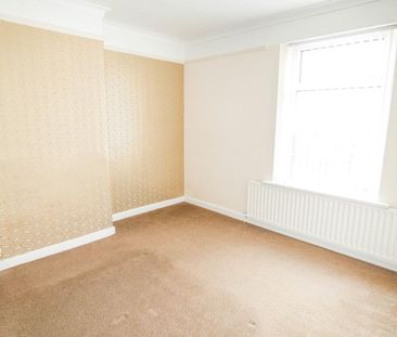 3 bed terraced house to rent in NE63 - Photo 2