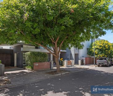 MODERN AND WELL APPOINTED IN CONVENIENT LOCATION - Photo 4