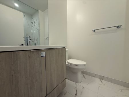 For Lease - 8 Interchange Way Unit# 6005, Vaughan, Ontario - Photo 4