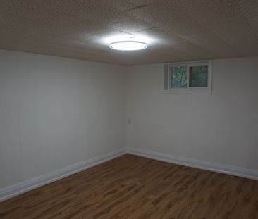 For Lease - 215 Poyntz Avenue Unit# Basement, Toronto, Ontario - Photo 6