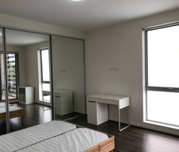 A Hidden Gem in Homebush - Photo 2