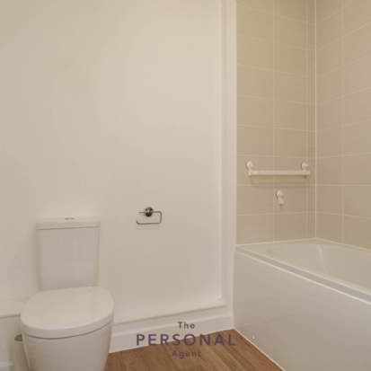 1 bedroom property to rent in Tadworth - Photo 1