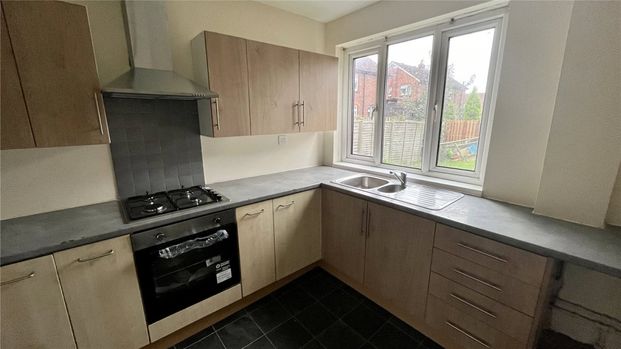 Third Avenue, Liversedge, West Yorkshire, WF15 - Photo 1