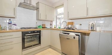 High Street, Ashford, TN24 8SD, Kent - Photo 2