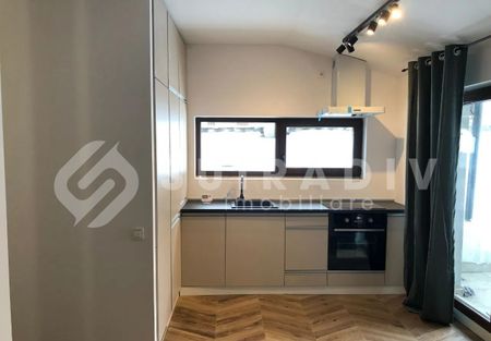 Apartament modern cu terasa, 3 camere, 2 bai, ultracentral- Piata Unirii - Photo 2