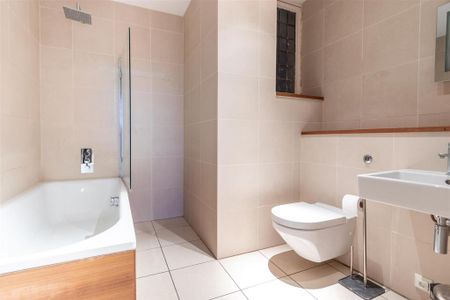 3 bedroom apartment to rent - Photo 5