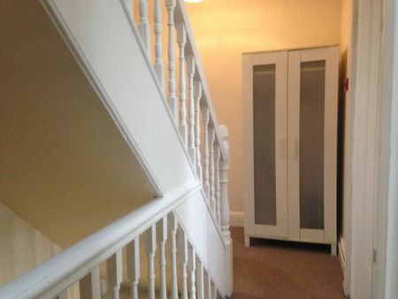 5 bedroom house to rent - Photo 2