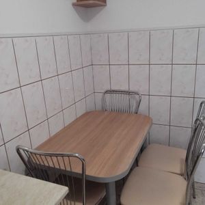 Apartament cu 2 camere, zona Tudor - Fotografie 2