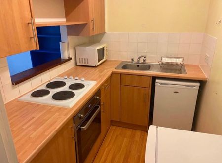 2 Bed Maisonette, London, N7 - Photo 4