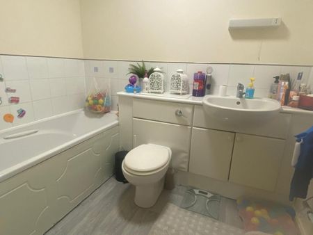 2 bedroom apartment to rent - Photo 5