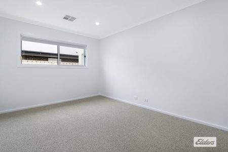 Stylish 4-Bedroom Family Home – Comfort, Space & Convenience - Photo 3