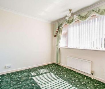 Blenheim Crescent, Hordle, SO41 - Photo 5