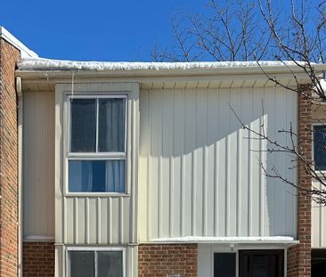 For Lease - 2451 Bridletowne Circle Unit# #17, Toronto, Ontario - Photo 3