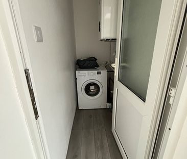 Room in a Shared House, Filton Avenue, BS34 - Photo 3