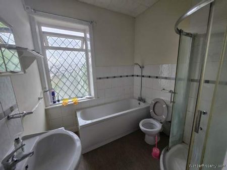 2 bedroom property to rent in Dewsbury - Photo 5