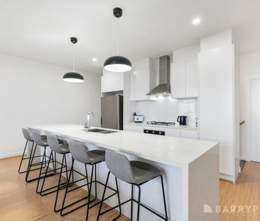 Modern Townhouse Living in the Heart of Lilydale. - Photo 5