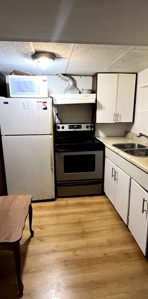 For Lease - 230 axminster Drive, Richmond Hill, Ontario - Photo 1