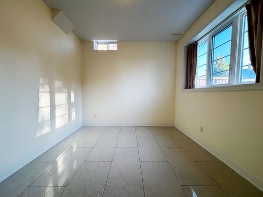 For Lease - Bsmt 42 Brown Court, Newmarket, Ontario - Photo 1