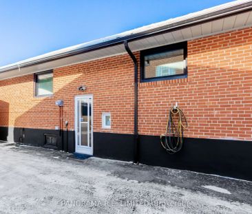 66 Vanguard Drive #Lower - Photo 2