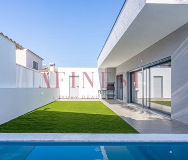 4 room luxury House for rent in Redondos, Seixal, Distrito de Setúbal - Photo 3