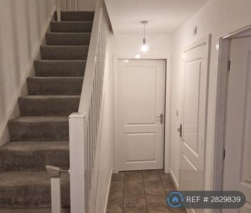 1 bedroom in a house share to rent - Photo 5