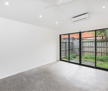 29 Cecil Street, Fitzroy - Photo 2