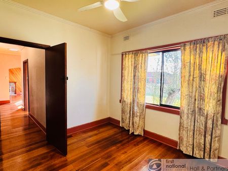 6 Bloomfield Road, Noble Park - Photo 4
