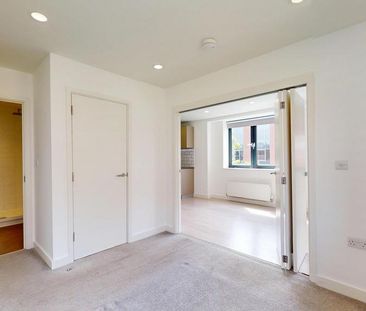 1 bedroom flat to rent - Photo 5