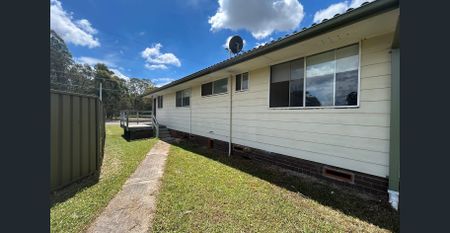 Spacious, tidy and centrally located - Photo 5