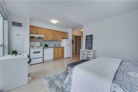 For Lease - 60 Town Centre Court Unit# 811, Toronto, Ontario - Photo 2