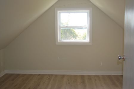 For Lease - 633785 63 Road Unit# 4, Grey Highlands, Ontario - Photo 4