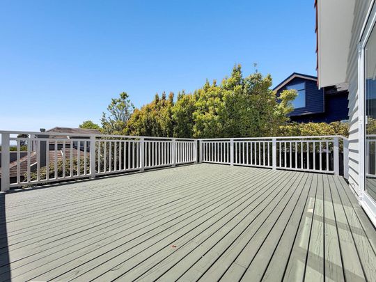 Spacious & Sunny Character Home - Photo 1