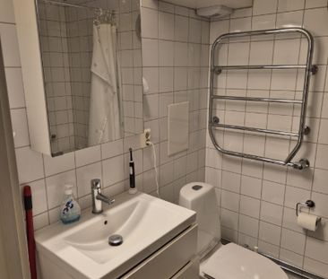 Järfälla - 1rok - tillsv - 9.200kr/mån - Photo 1