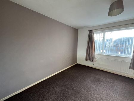 3 bedroom apartment to rent - Photo 2