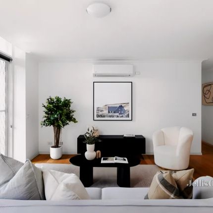 2 Bed, 1 Bath - Photo 1