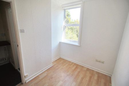 1 bedroom property to rent - Photo 4