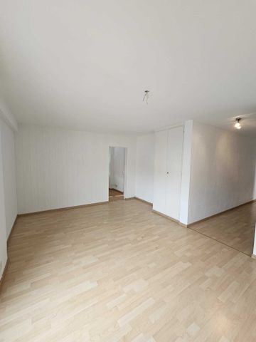 4 rooms on the 2nd floor in Delémont - Photo 2