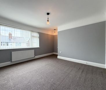 Heather Road, Heswall - Photo 4