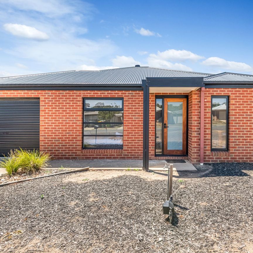 81 Averys Rd, 3556, Jackass Flat Vic - Photo 1