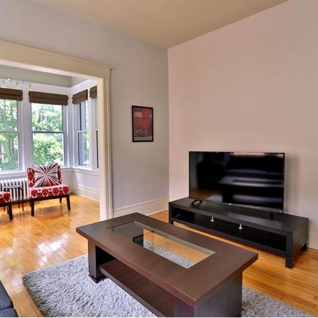 Grand 7 1/2 tout meublé tout inclus (3 chambres) - location au mois - Photo 4