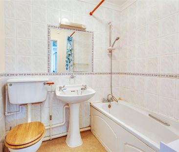 2 bedroom apartment to rent - Photo 6