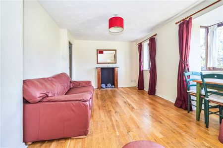 Varsity Drive, Twickenham, TW1 1AN - Photo 2