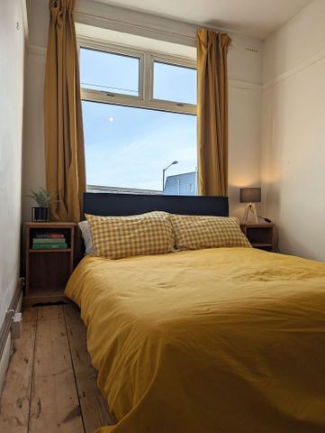 1 bedroom in a house share to rent - Photo 3