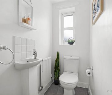 2 bedroom end of terrace house to rent - Photo 3