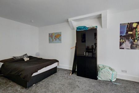 5 bedroom house to rent - Photo 2