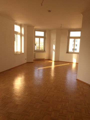 schöne 4- Raum Wohnung mit großem Balkon zu vermieten * Frei ab sofort - Photo 3