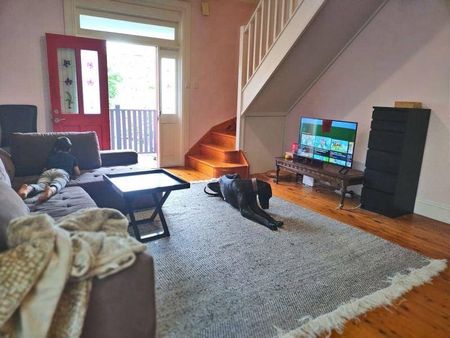 Fully furnished house close to Beach and Eateries - Pet friendly - Photo 3