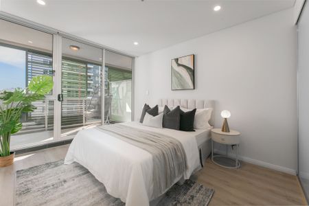 Fully Furnished 3-Bedroom Apartment | Luxury Urban Living in the Heart of Waterloo - Photo 4